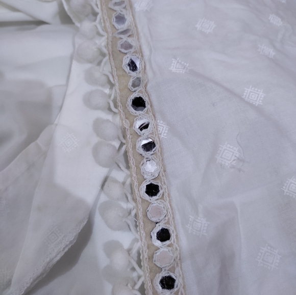 White kurti - Picture 7 of 7